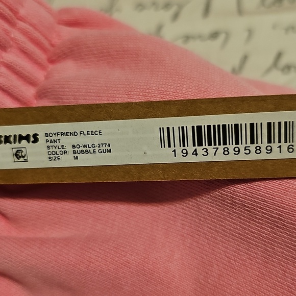 SKIMS Bubble Gum Pink FLEECE pant - Picture 3 of 5